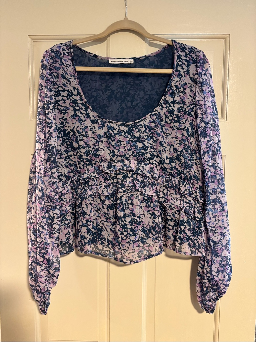 Abercrombie & Fitch Lavender Floral Long-Sleeve Peplum Top
